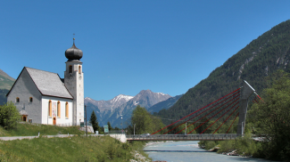 bach pfarrkirche mariä schrägseil-brücke lech